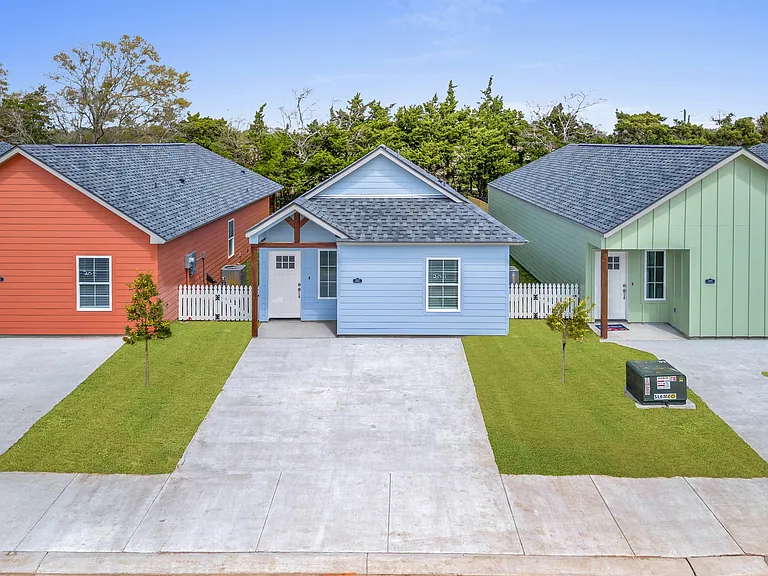 The Crest Homes — Photo 8