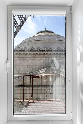 Sold by Compass | media 19