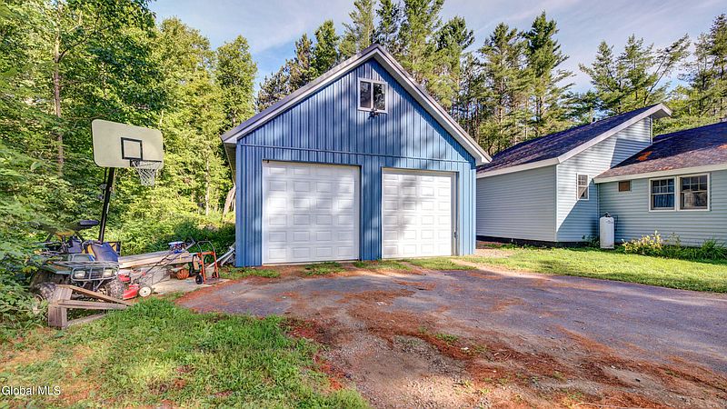 3rd image of 123 Elm Lake Road
