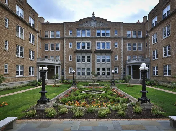 6655 McCallum St #309E, Philadelphia, PA 19119