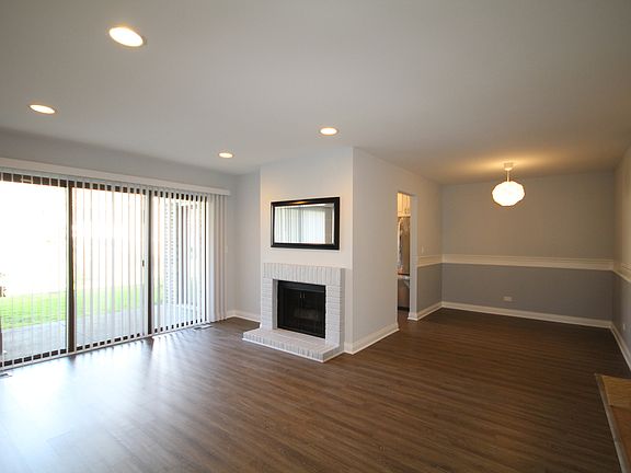 5th image of 379 Pinetree Ln Unit D1