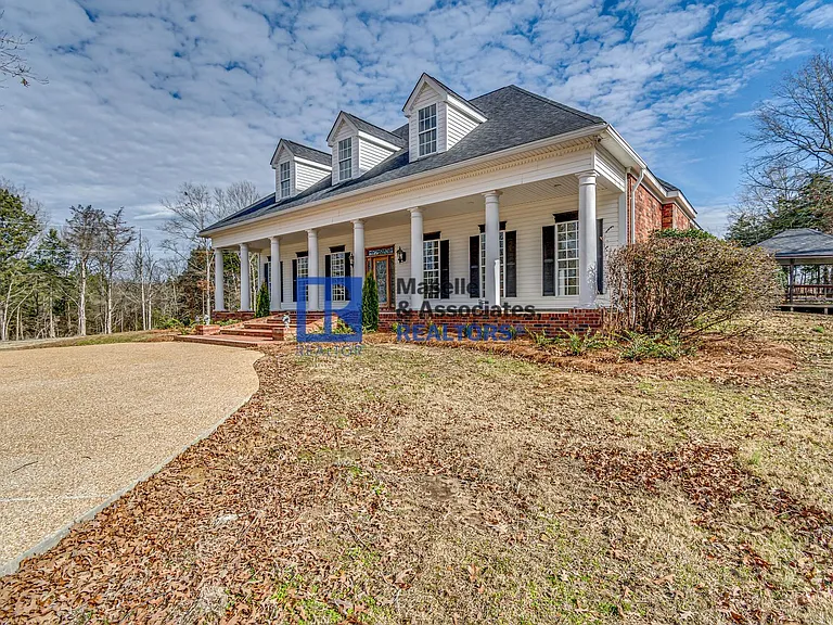 200 Cripple Creek Rd — Photo 4