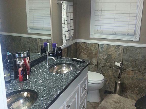 Granite counter top Bathroom