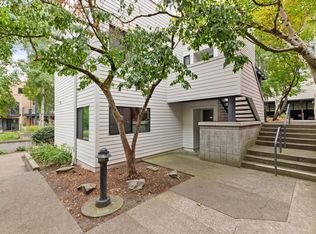 810 NW Naito Pkwy APT F24, Portland, OR 97209