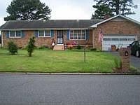 1st image of 404 Mapleshore Dr