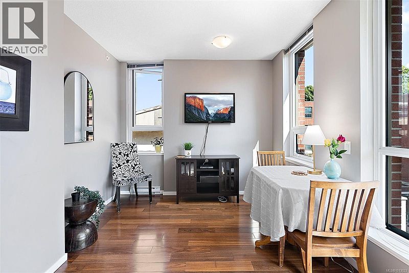 Victoria Apartment for rent - 1 Bedroom — photo 13