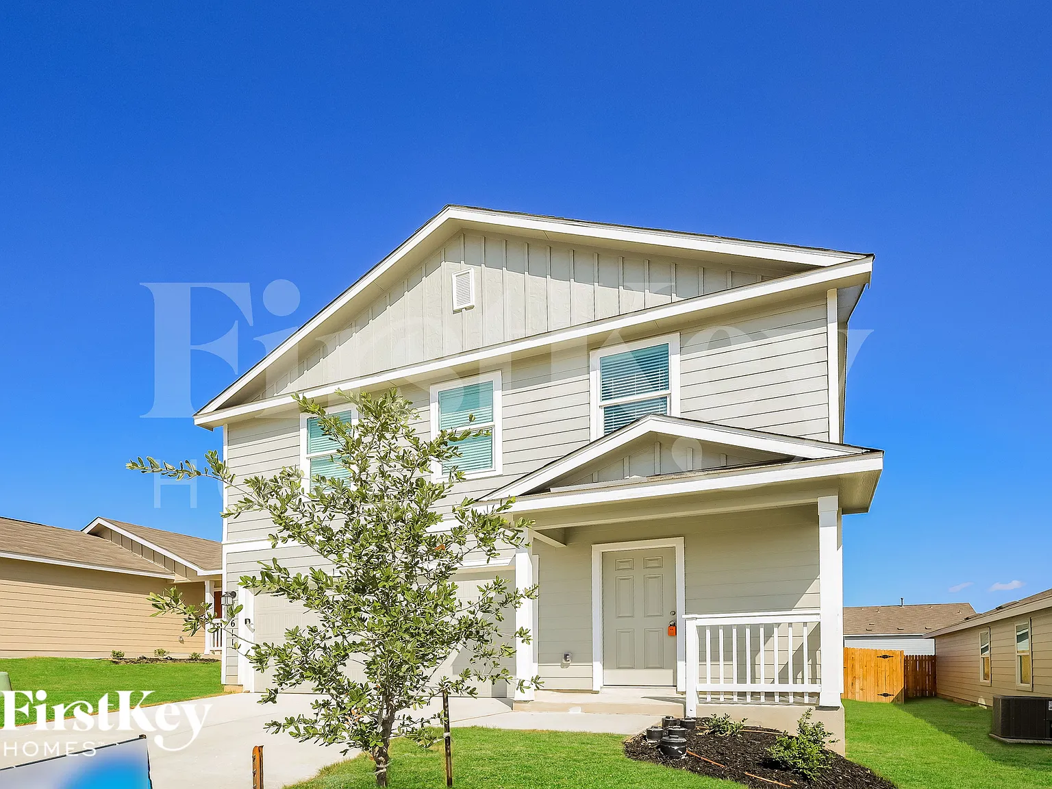 4 bed, 2.0 bath, 1950 sqft, $1,690 — Photo 3