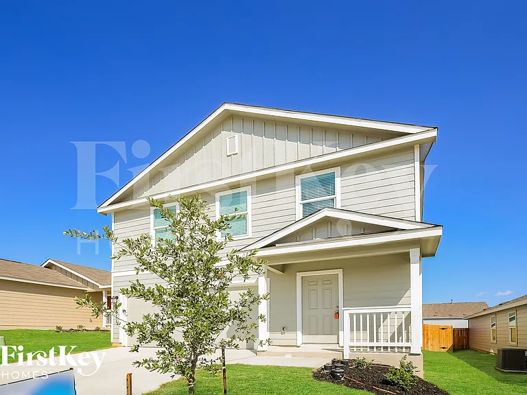 6611 Scarecrow Way — Photo 3