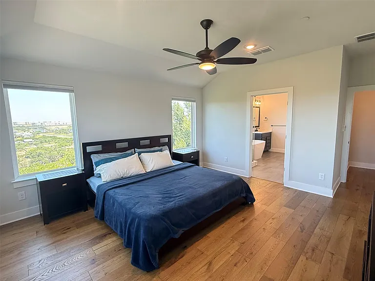 6304 Leftwich Cv — Photo 13