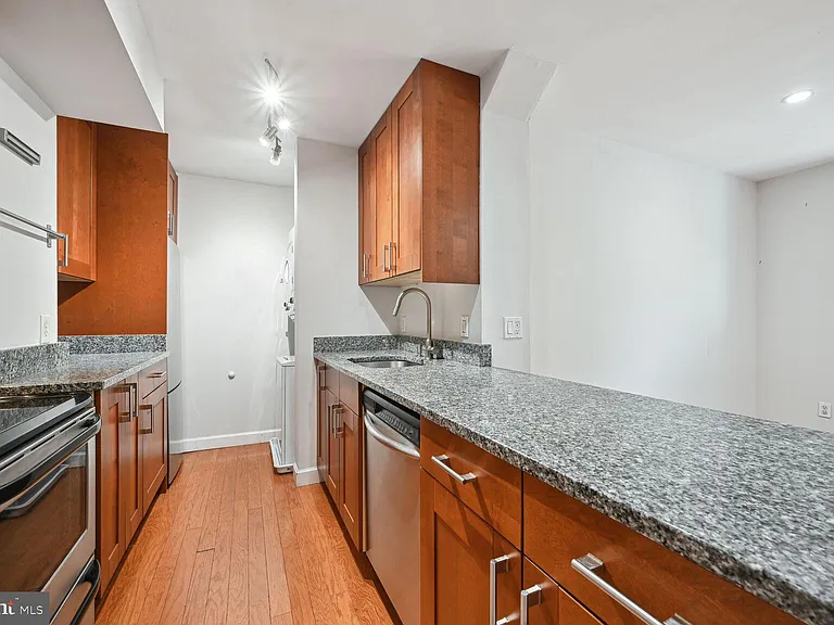 2440 16th St NW #309 — Photo 3