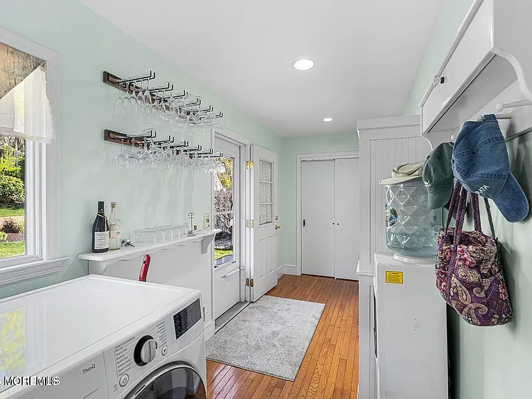 213 Woodberry Dr — Photo 3