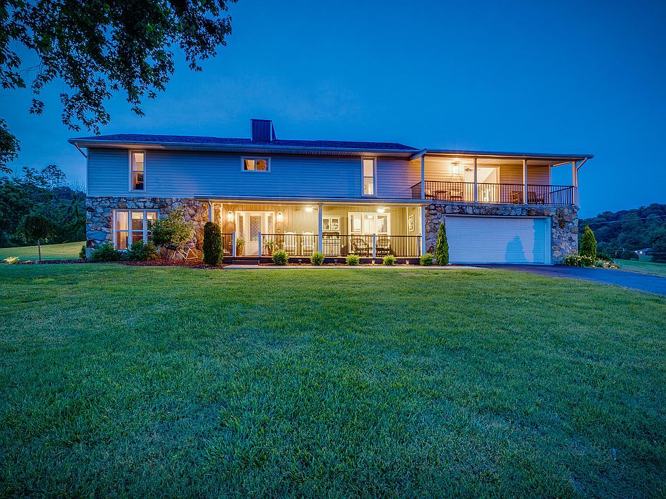 1st image of 600 Beaver Ln