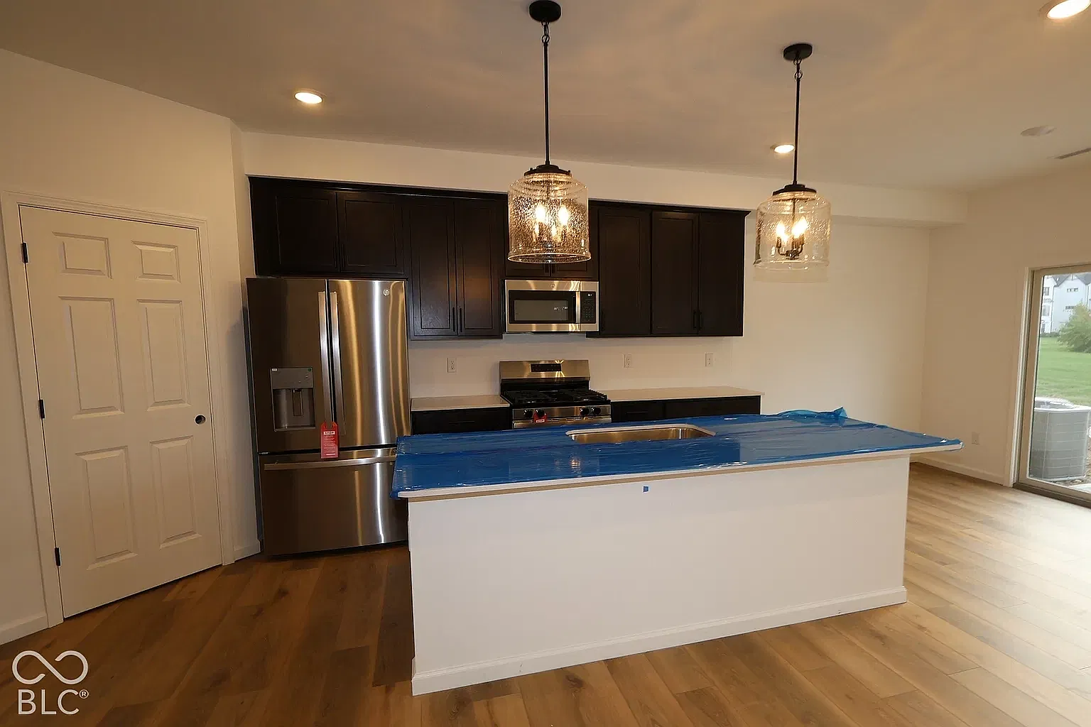 3 bed, 1778 sqft, $2,500 — Photo 2