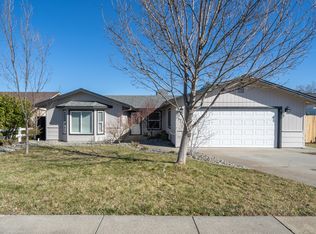 3711 Wolverine Dr, Redding, CA 96001