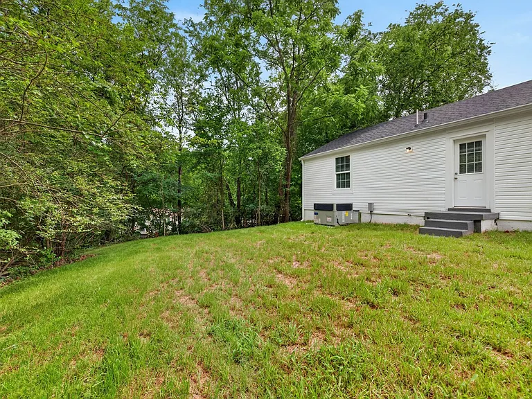 101 Valley View Cir — Photo 19
