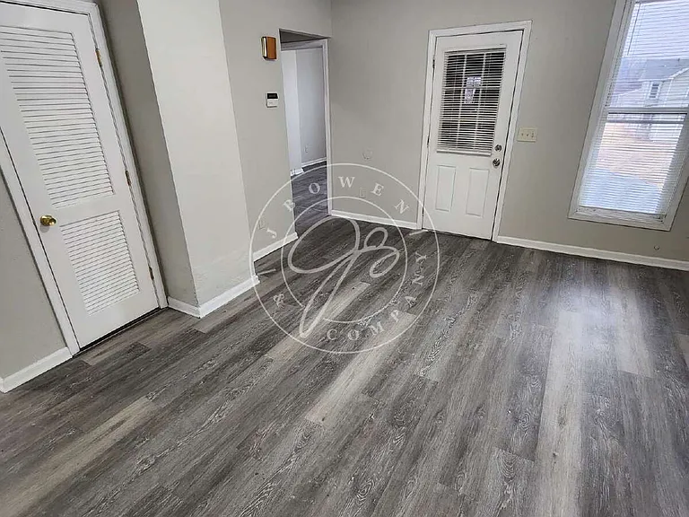 1465 Milburn Ave #1/2 — Photo 2