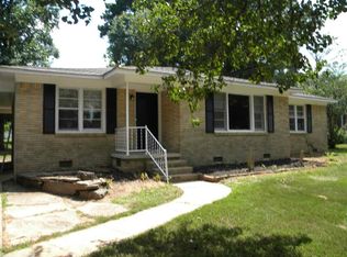 107 E Steed Dr, Searcy, AR 72143