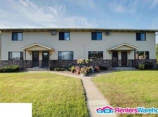 595 Hamel Rd, Medina, MN 55340