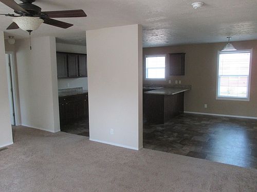 2nd image of 2000 SE Summer Park Dr