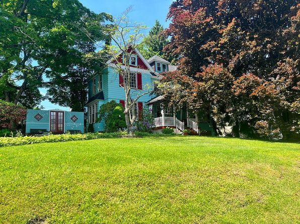 1454 Ridge Ave, Coraopolis, PA 15108