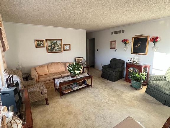 4th image of 1705 Walter Dr