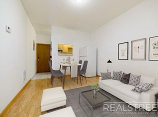 994 4th Ave #3R, Brooklyn, NY 11232