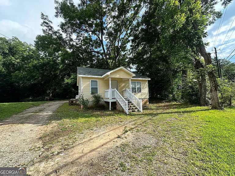 600 W Main St — Photo 2