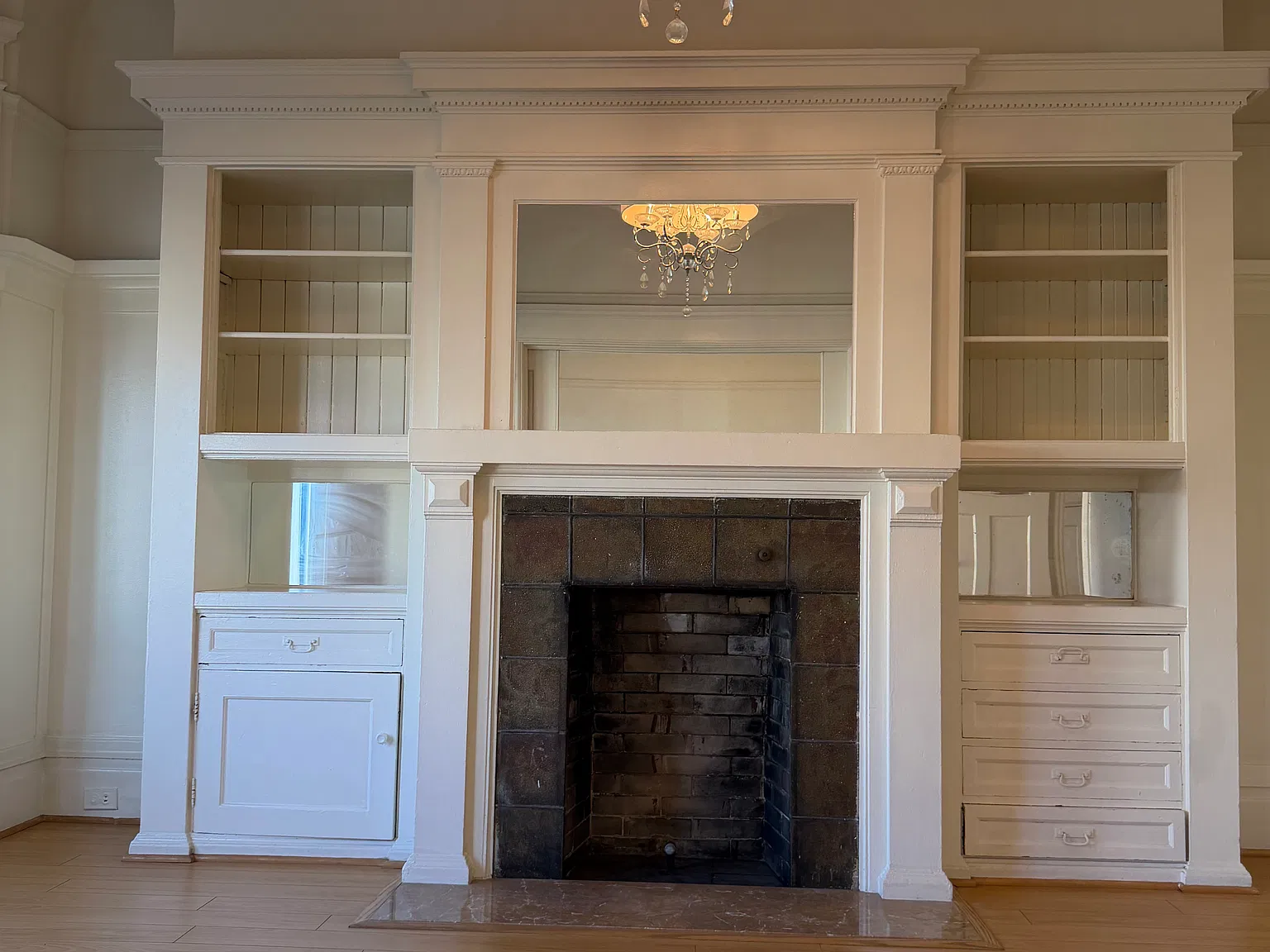 2 bed, 1.5 bath, $5,900 — Photo 3