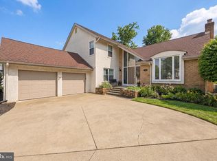 1023 Red Oak Dr, Cherry Hill, NJ 08003