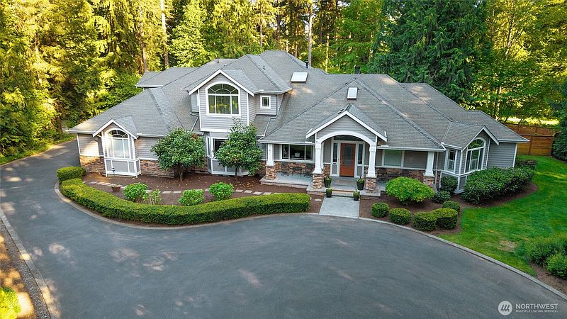 2nd image of 19930 170th Avenue NE