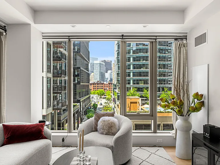135 Seaport Blvd #705 — Photo 25