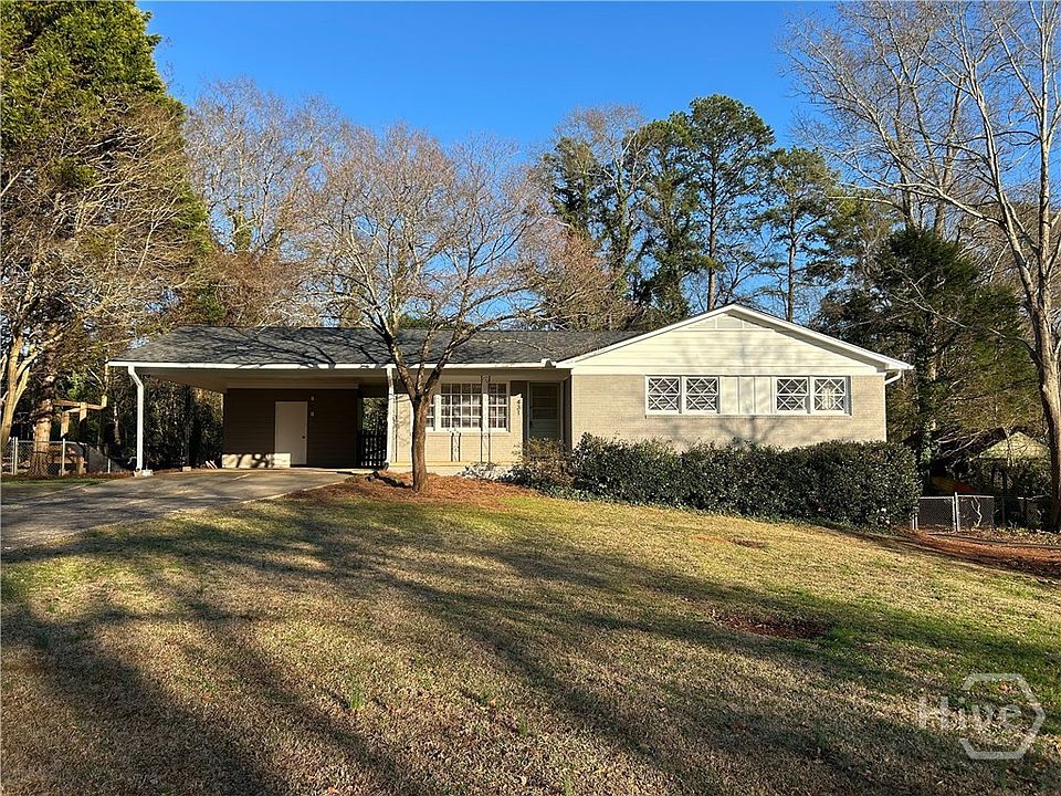 1st image of 431 College Circle