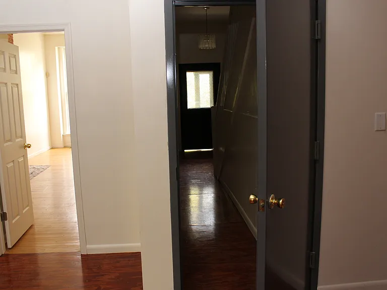 1824 Bolton Street — Photo 5