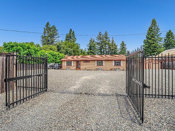 4th image of 4984 Old Redwood Highway