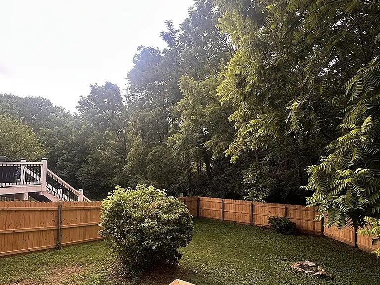 672 Millpond Rd — Photo 29