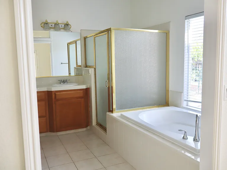 368 W Vermont Ave — Photo 14