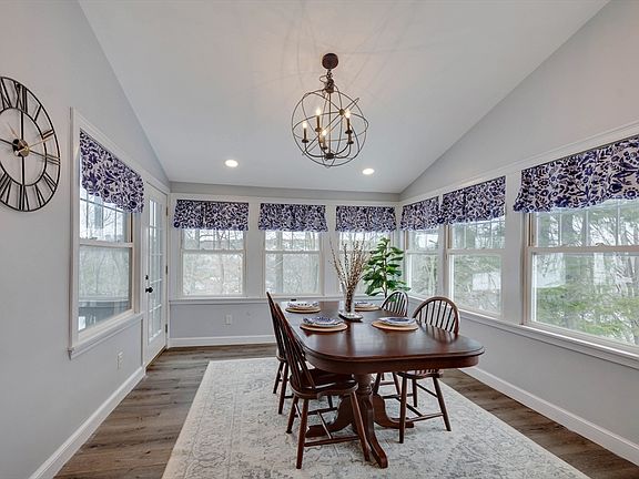 4th image of 55 Boston Rock Rd