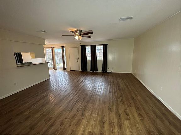 5th image of 8343 Bigwood St