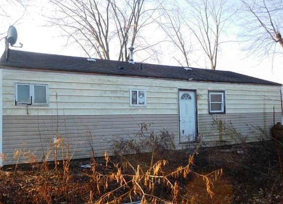 3rd image of 161 Merrill St