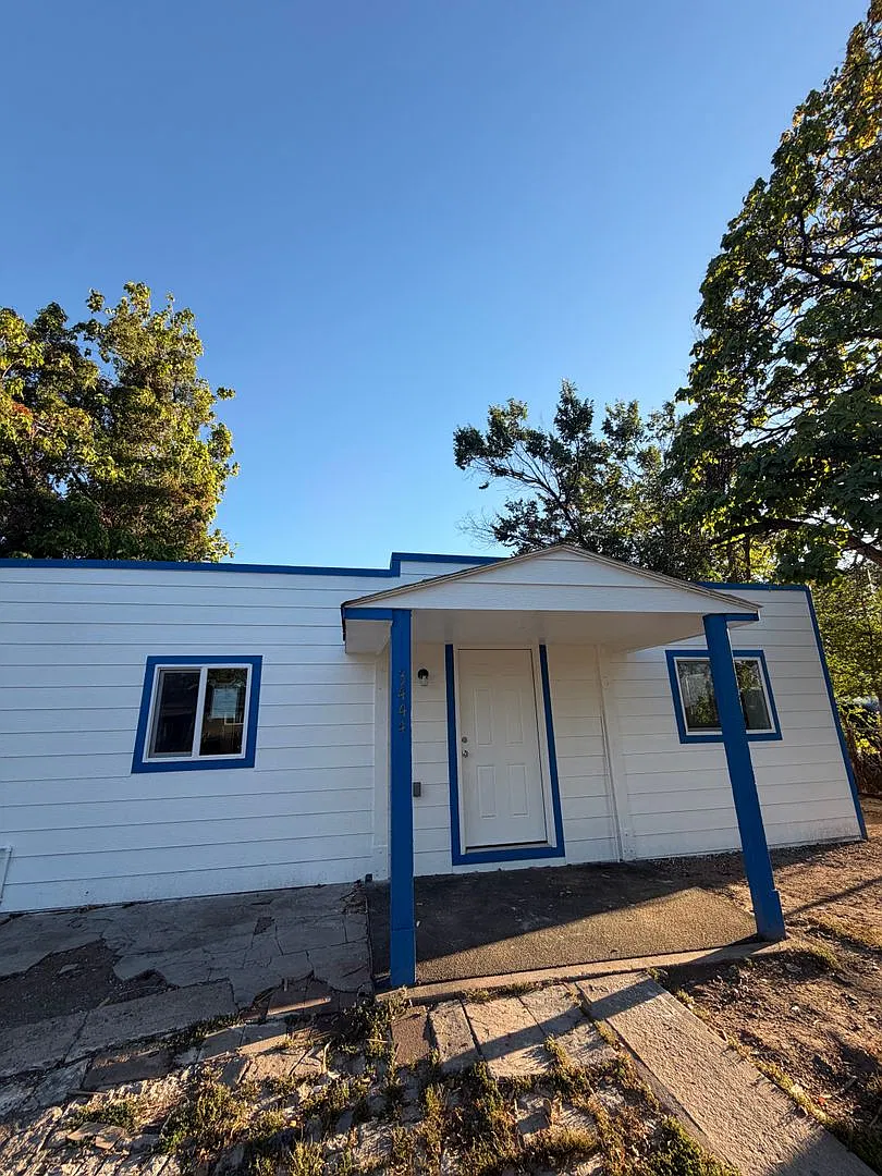 House in Barnum — Photo 1