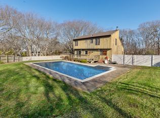 307 Tuckahoe Rd, Southampton, NY 11968