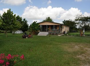 1009 Terrazas Ln, Sealy, TX 77474