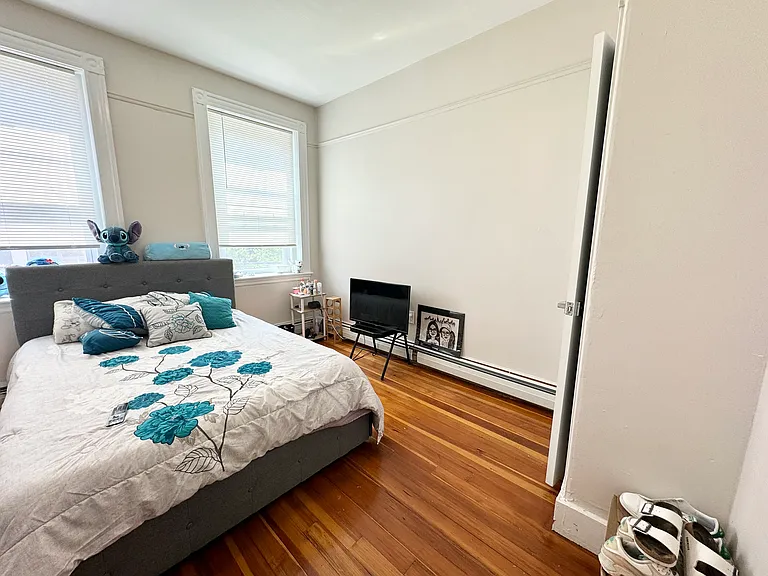 164 Gove St #3 — Photo 6