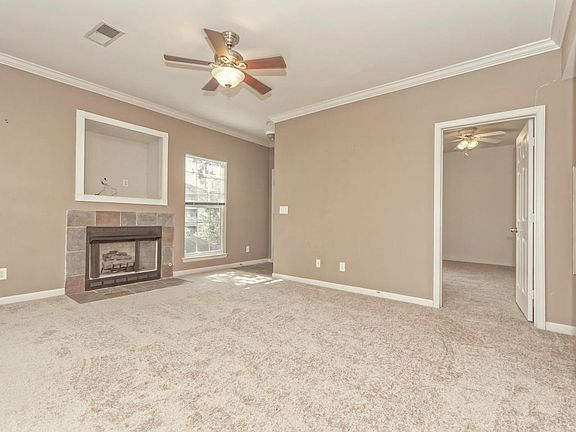 5th image of 700 Daniel Ellis Dr APT 10207