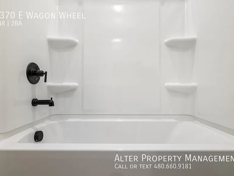 2370 E Wagon Wheel Ln — Photo 33