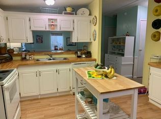 17 Susan Cir #17, Lake Worth, FL 33463