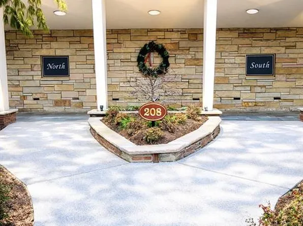 208 Anderson St #7SG, Hackensack, NJ 07601