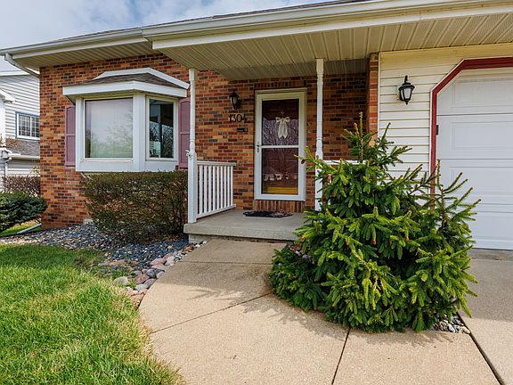 2nd image of 1304 S Hershey Rd