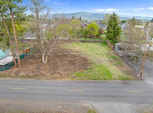 S Peach St, Medford, OR 97501