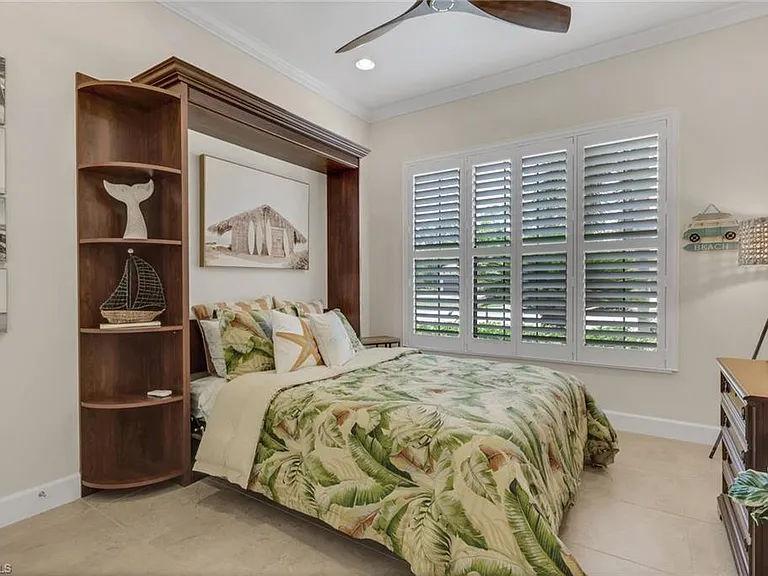 9142 Isla Bella Cir — Photo 18